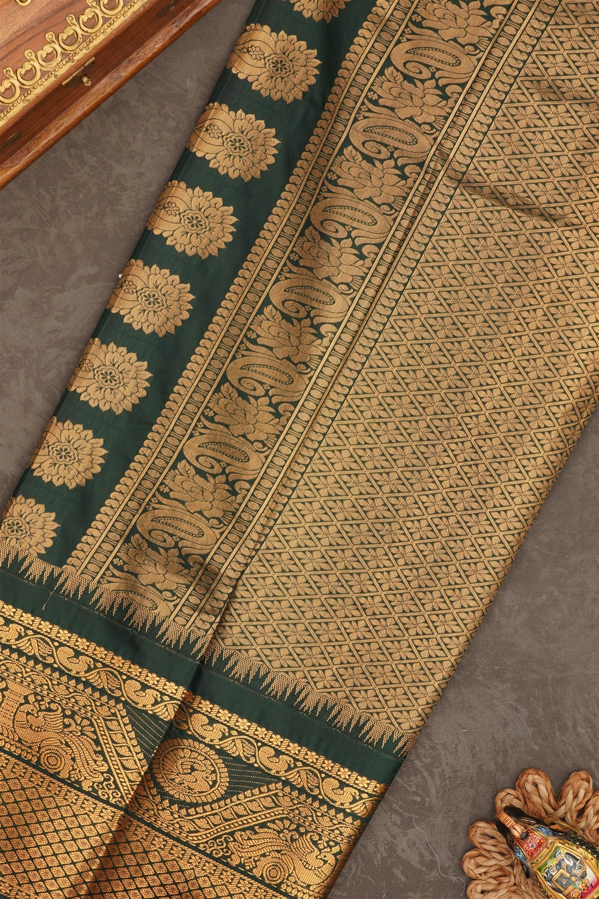 Gadwal Silk Marron Saree