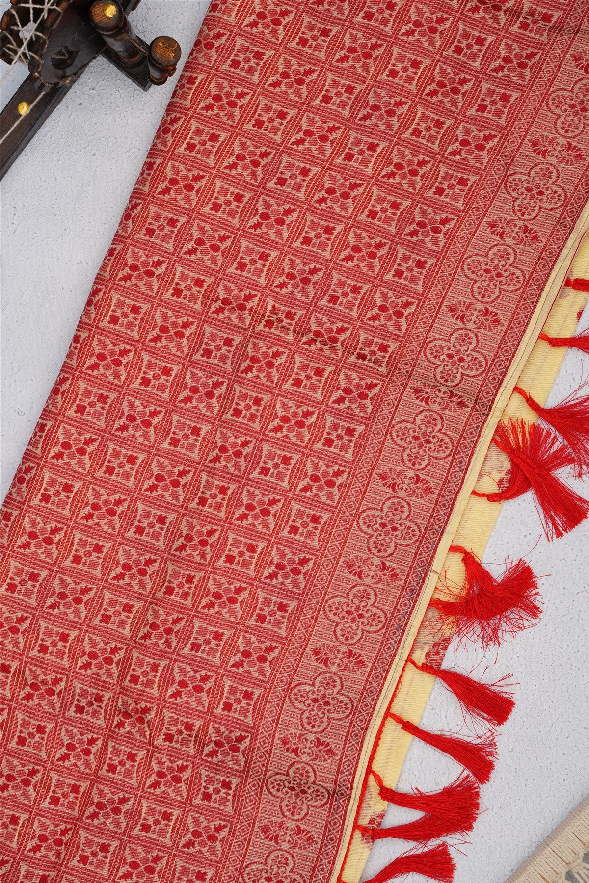 Bhagalpur Puliya Cotton Light Yellow Saree