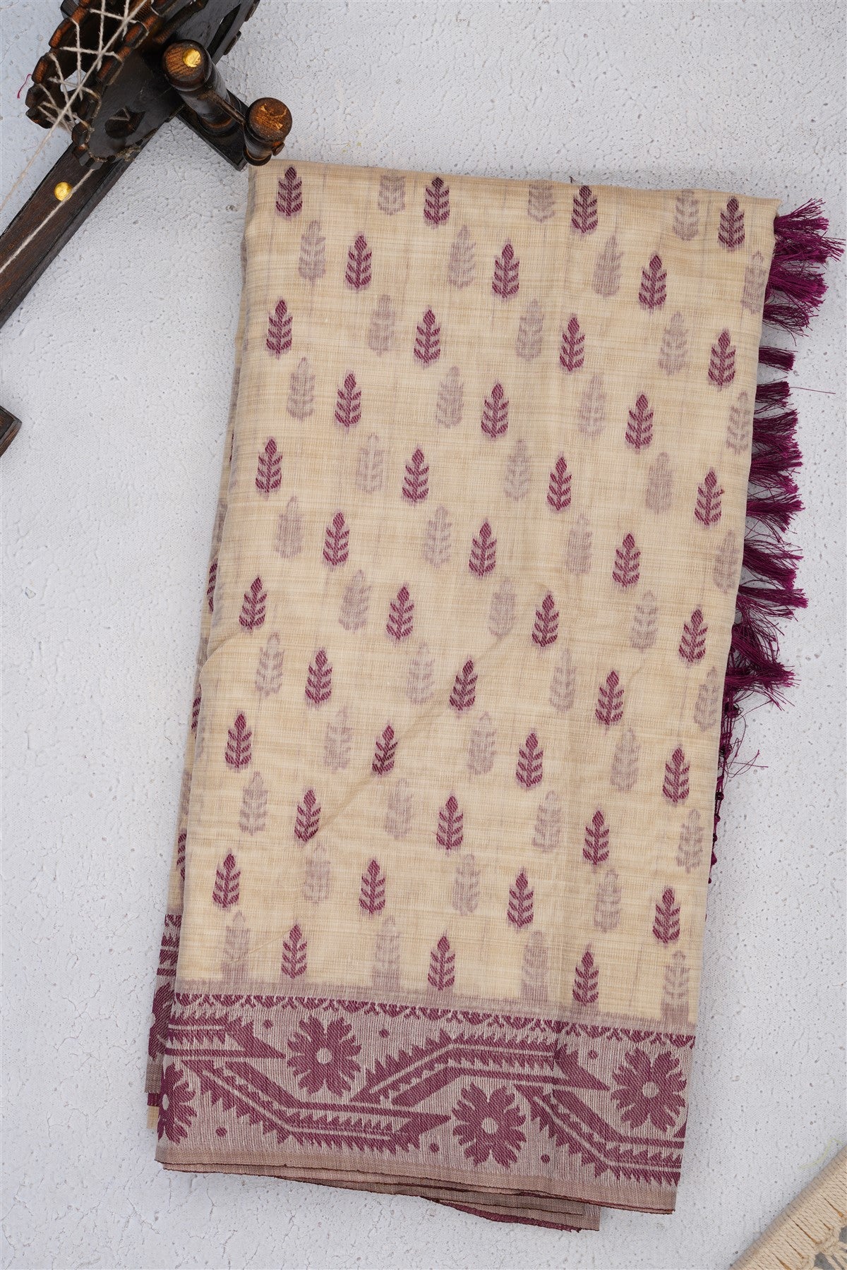 Bhagalpur Puliya Cotton Cream Saree