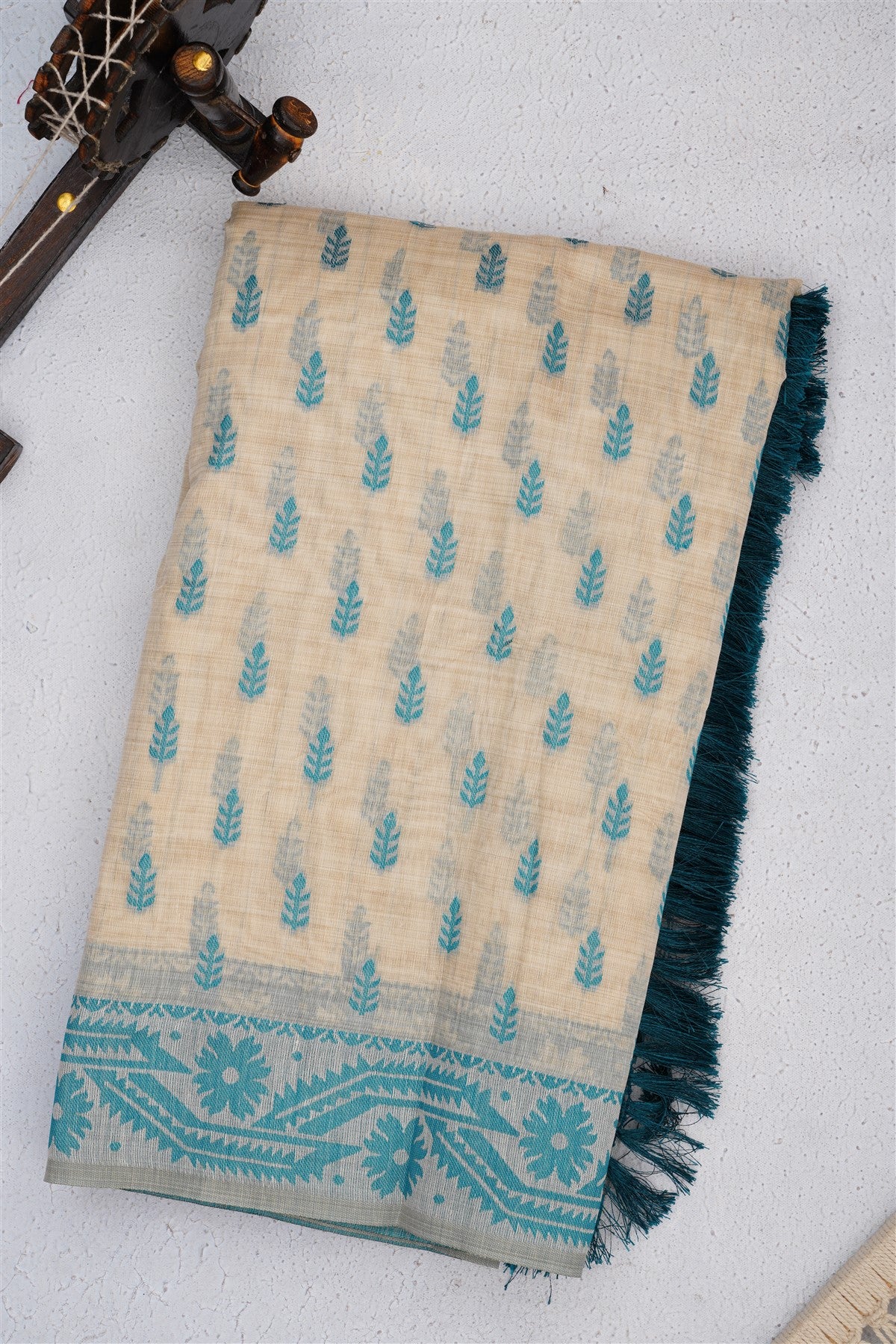 Bhagalpur Puliya Cotton Cream Saree