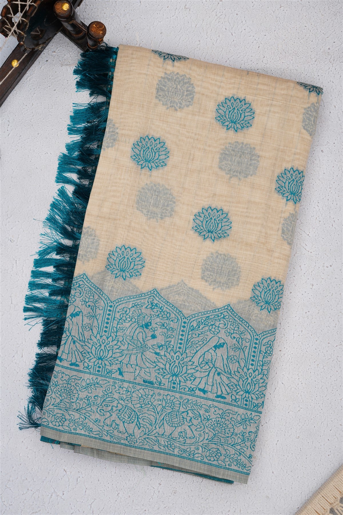 Bhagalpur Puliya Cotton Cream Saree