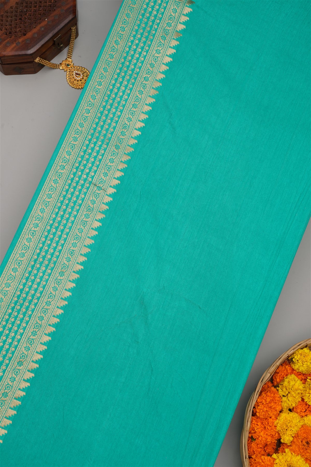 Banarasi Semi Kaddi Georgette Purple Saree