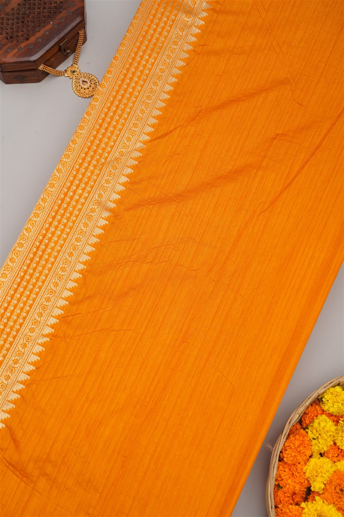 Banarasi Semi Kaddi Georgette Violet Saree
