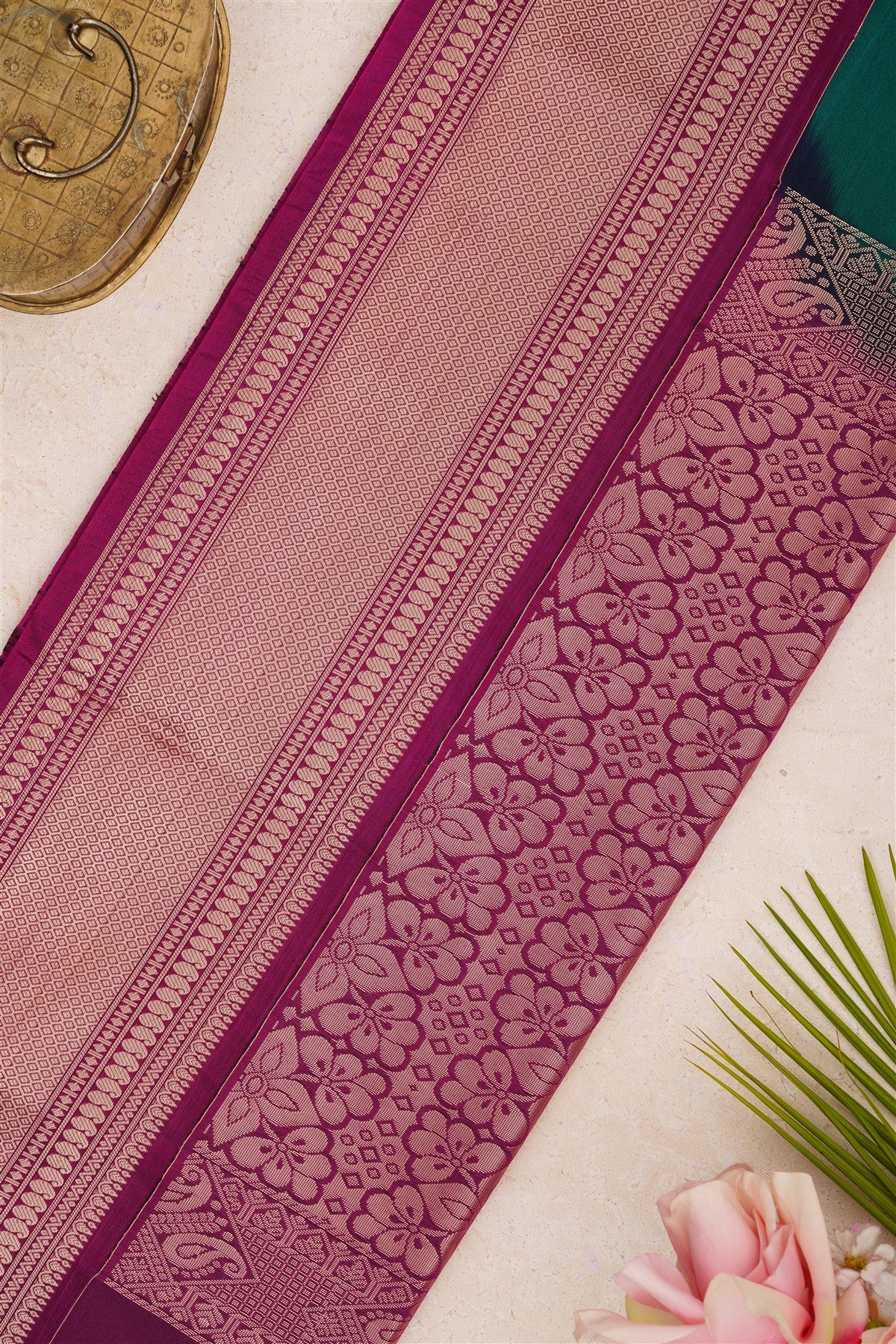 Semi Pattu Silk Blend Green Saree