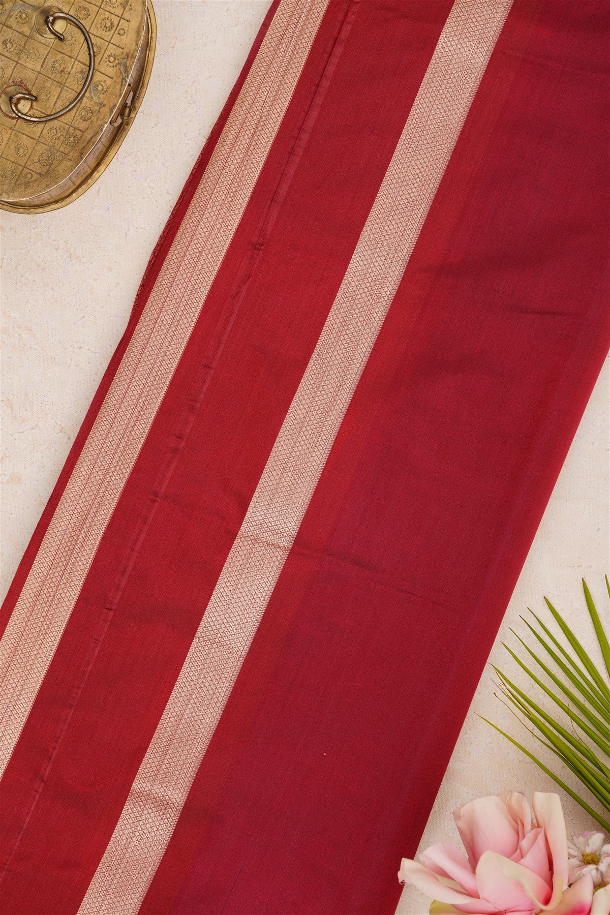 Semi Pattu Silk Blend Green Saree