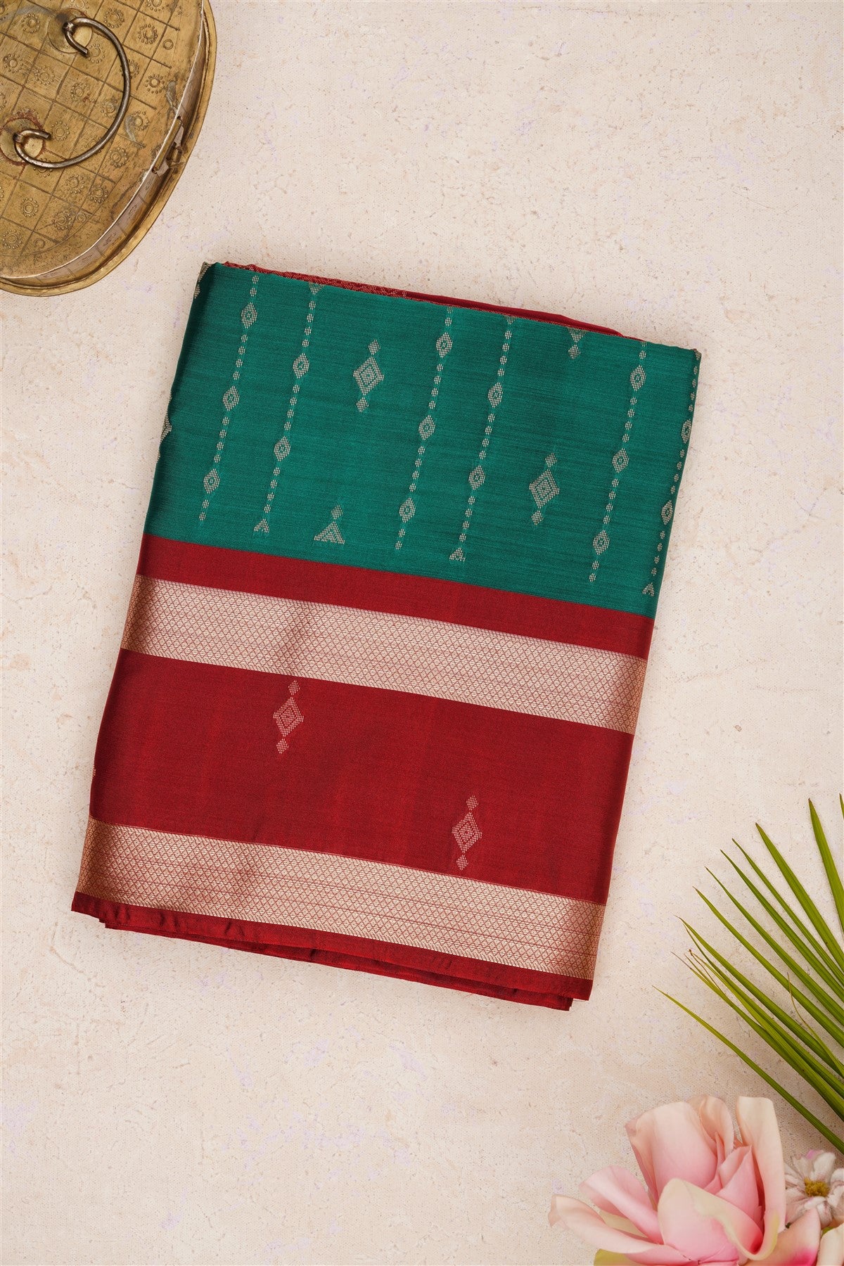 Semi Pattu Silk Blend Green Saree