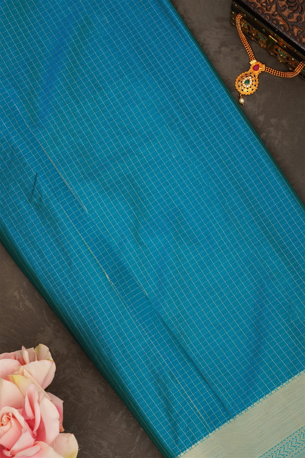 Semi Pattu Silk Blend Light Green Saree
