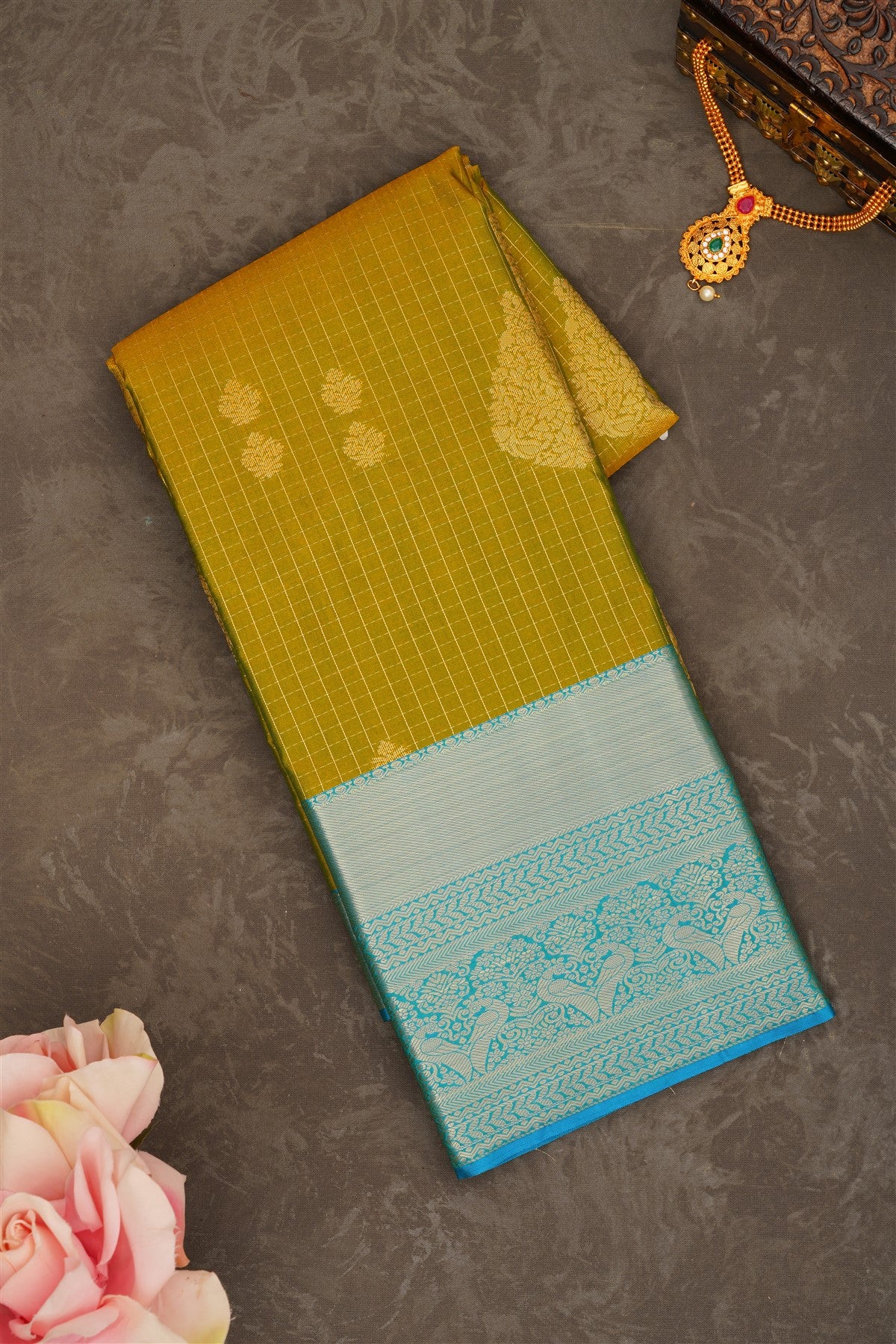 Semi Pattu Silk Blend Light Green Saree