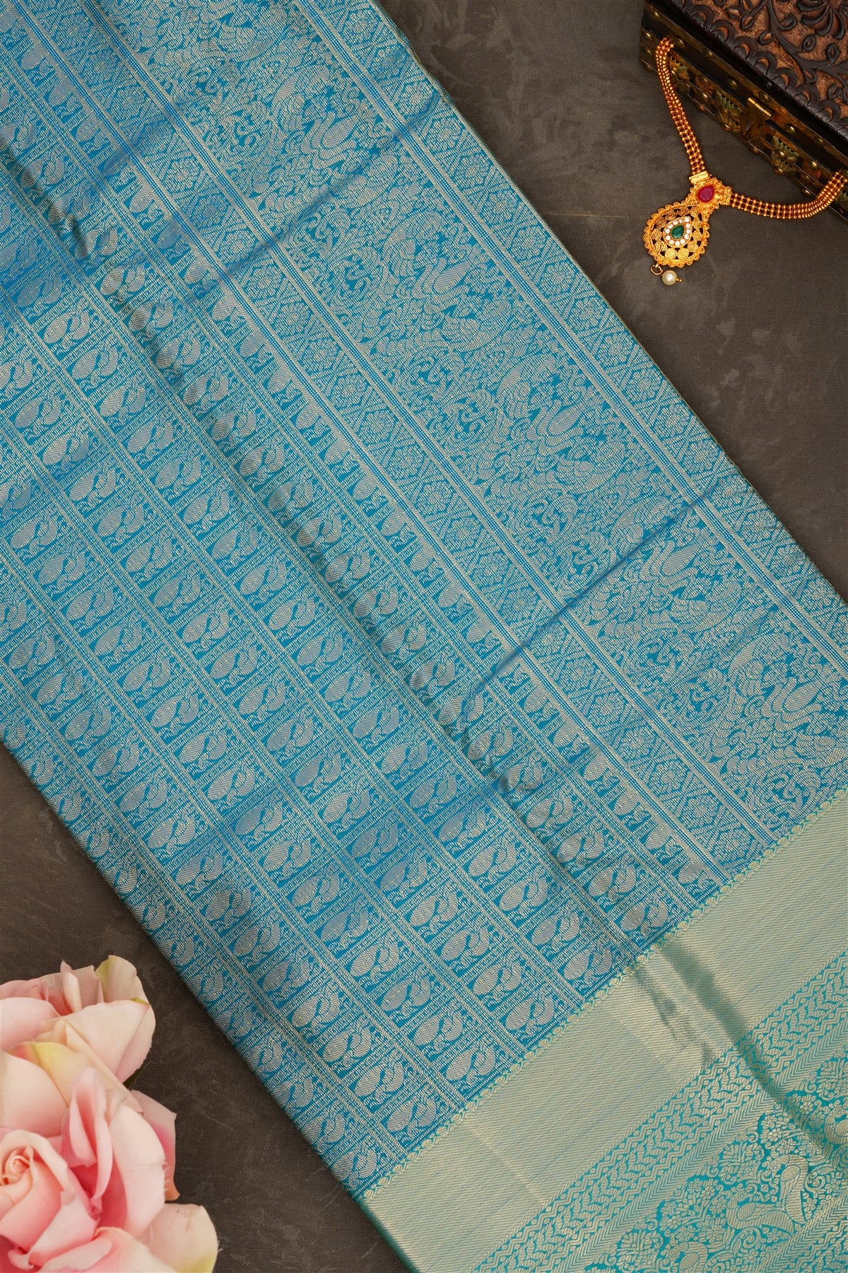 Semi Pattu Silk Blend Light Green Saree