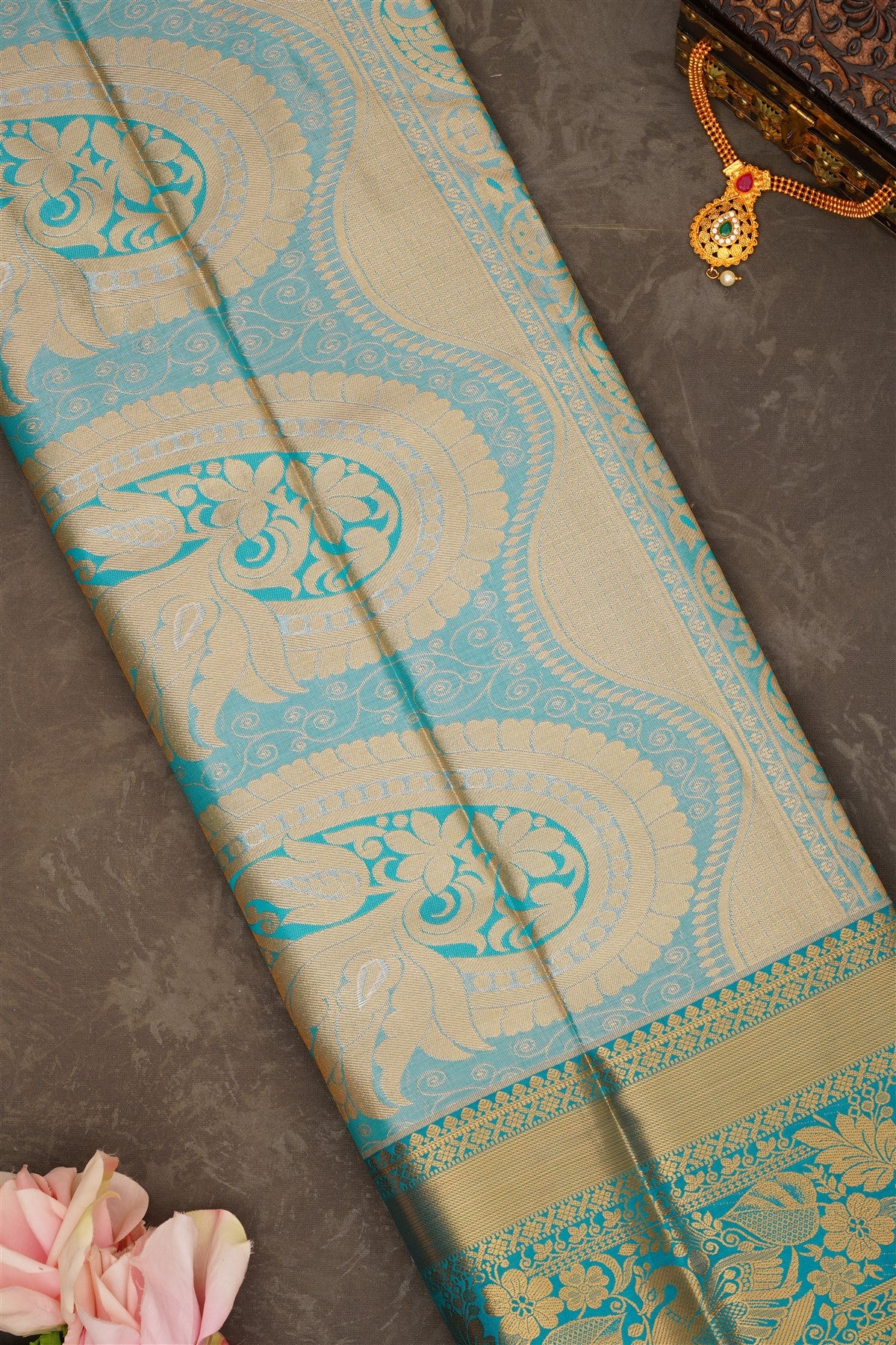 Semi Pattu Silk Blend Light Pink Saree