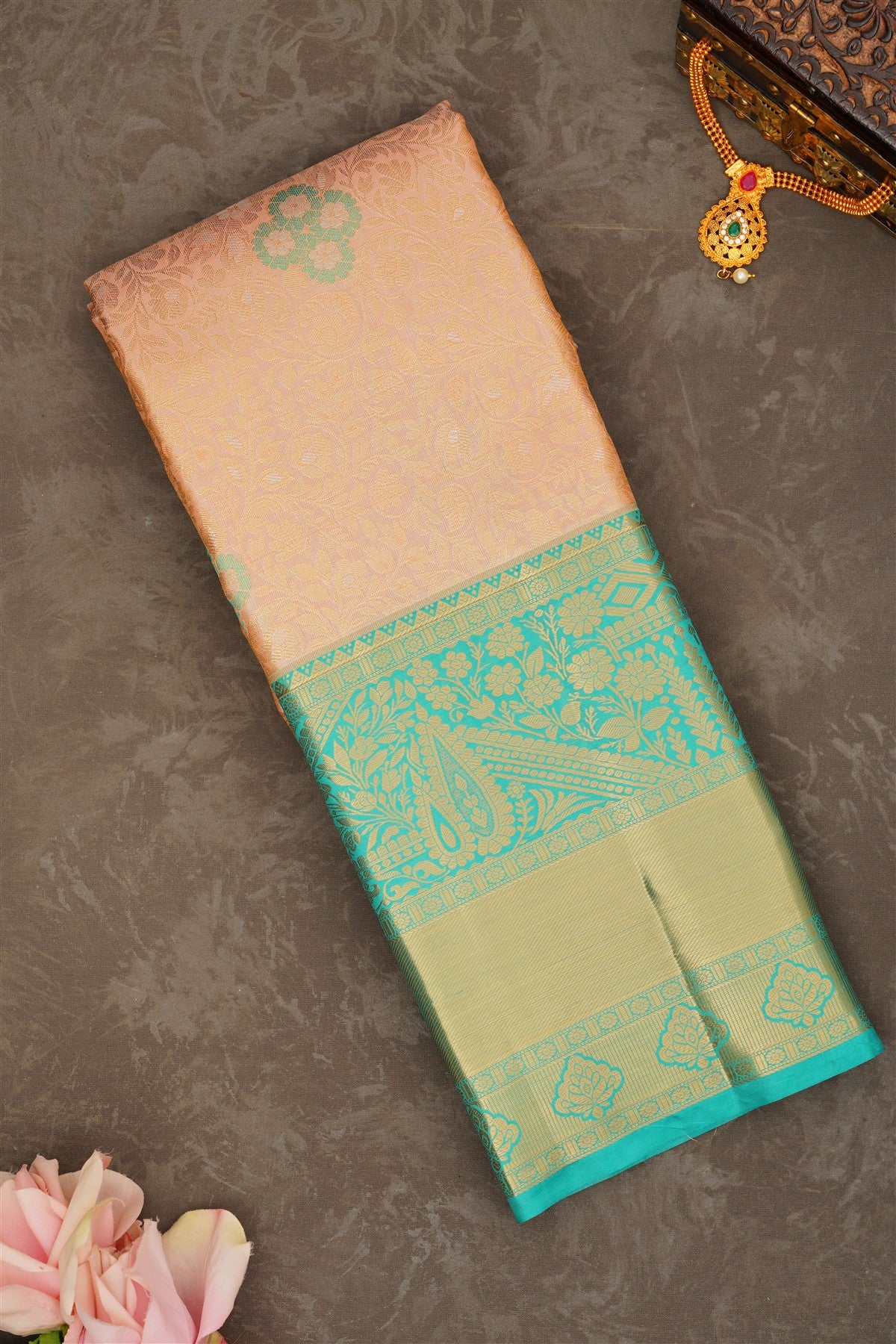 Semi Pattu Silk Blend Cream Saree