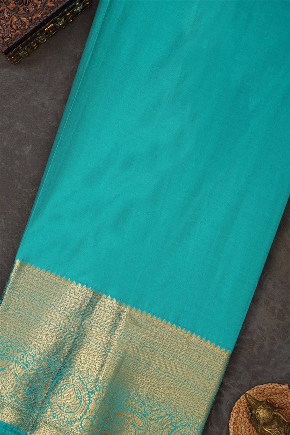 Semi Kanchipuram Silk Blend Magenta Saree