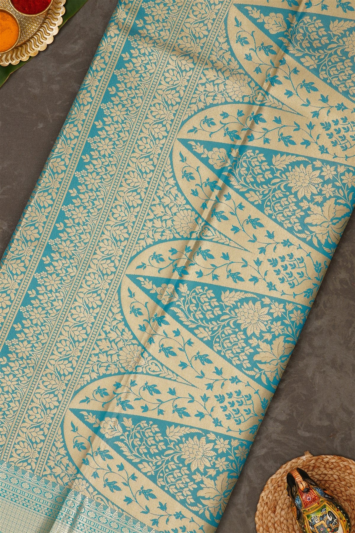 Semi Pattu Silk Blend Lavander Saree