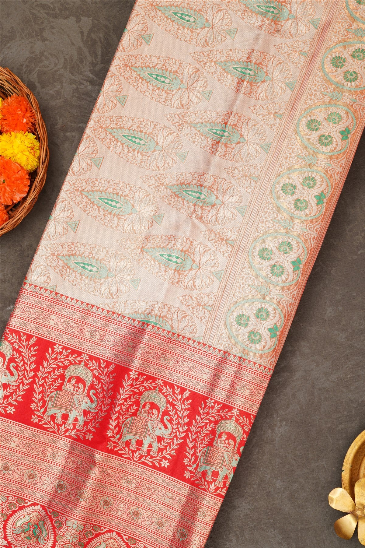 Semi Pattu Silk Blend Green Saree