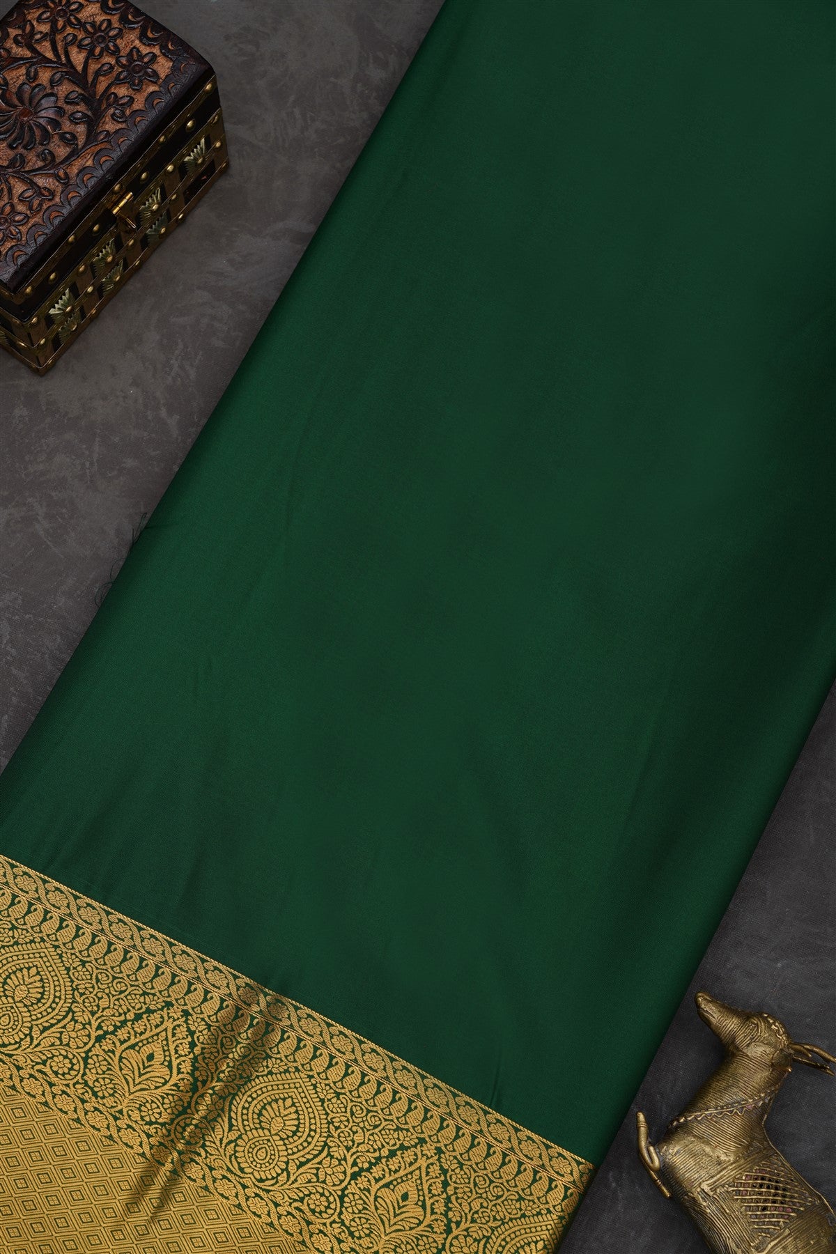 Semi Pattu Silk Blend Green Saree