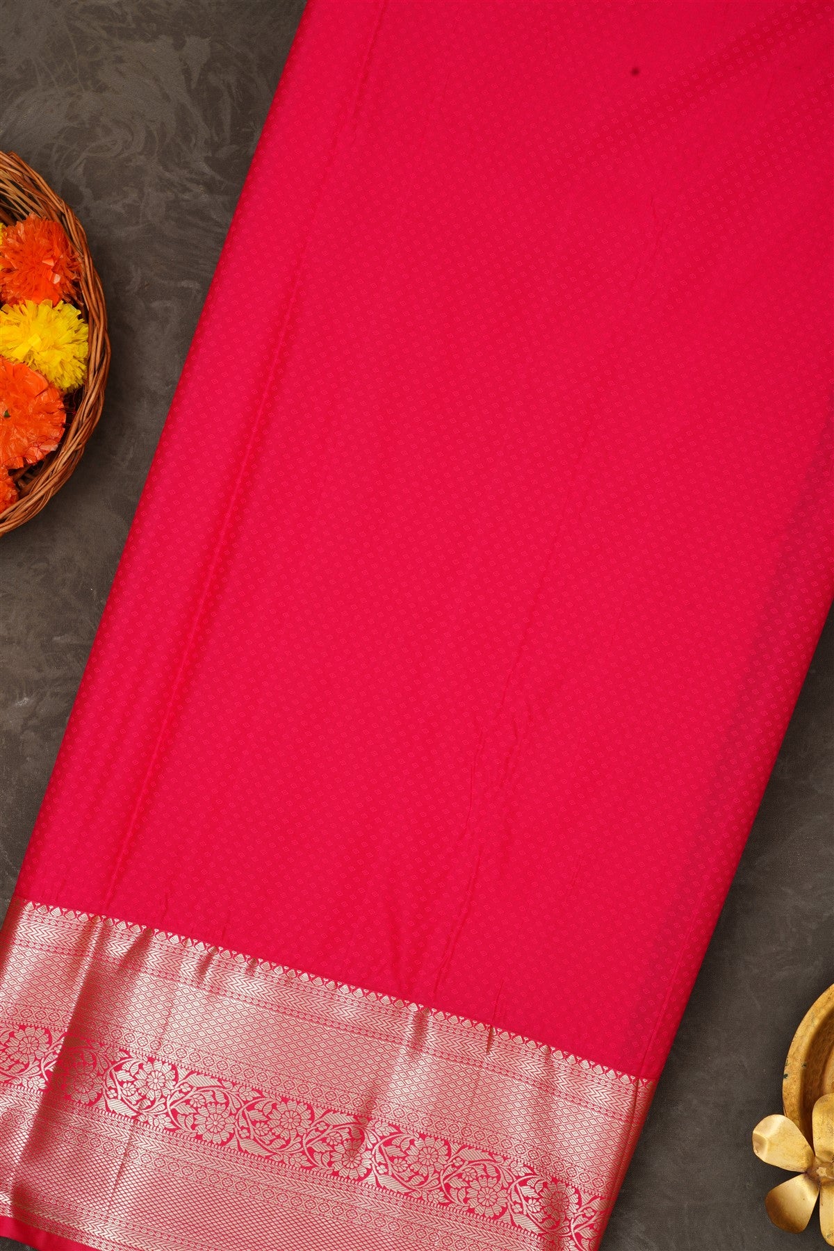 Semi Pattu Silk Blend Green Saree
