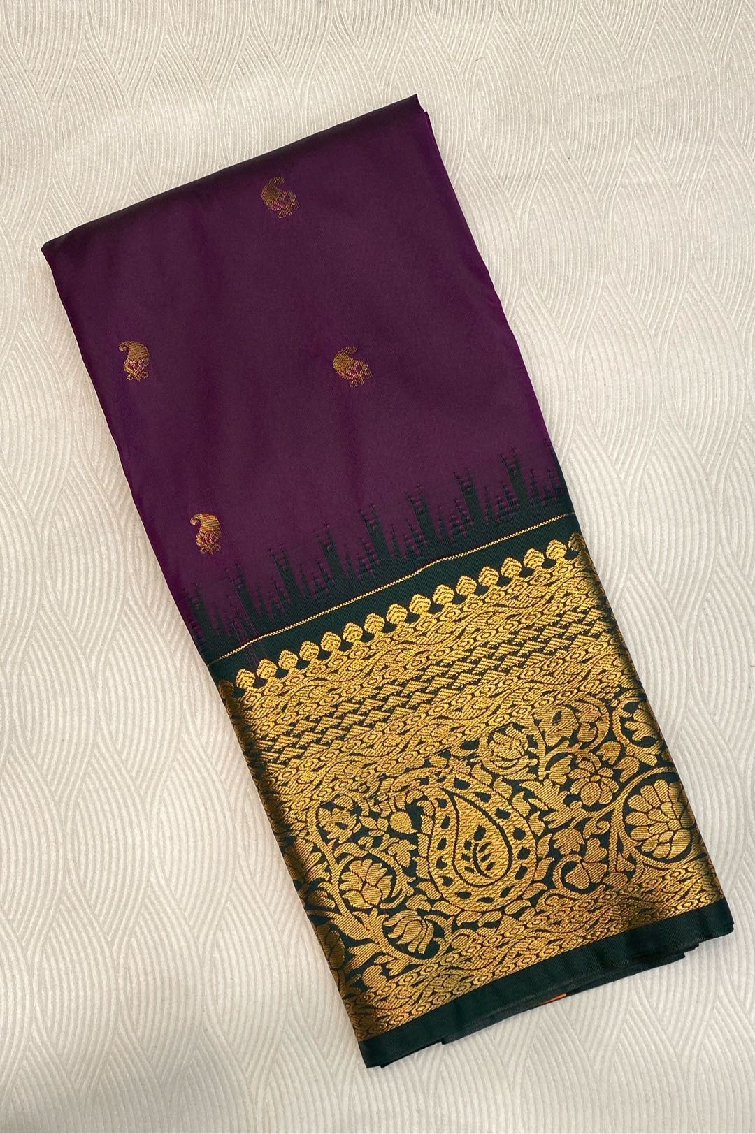 Semi Pattu Silk Blend Violet Saree