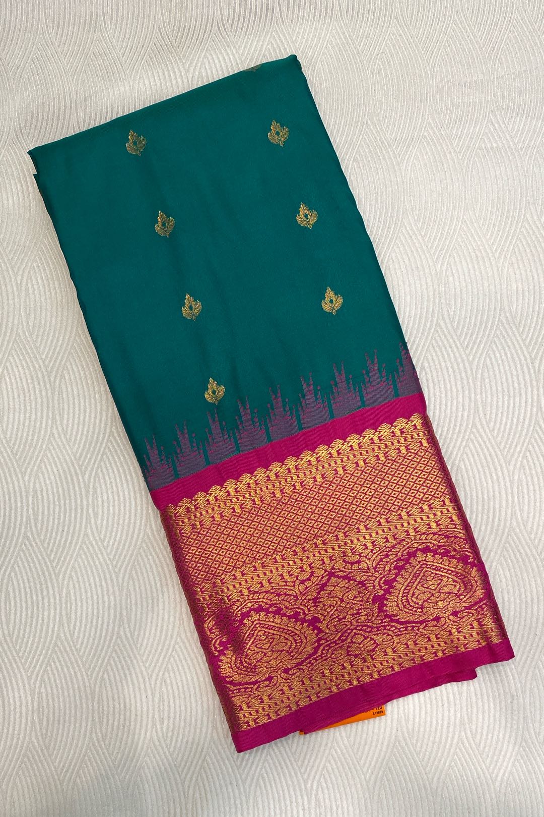 Semi Pattu Silk Blend Green Saree