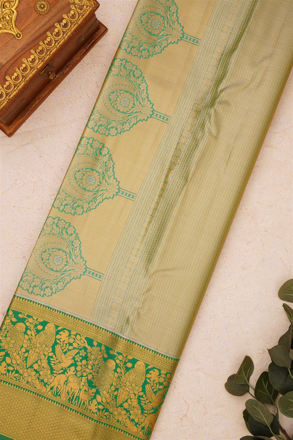 Semi Kanchipuram Silk Blend Lavander Saree