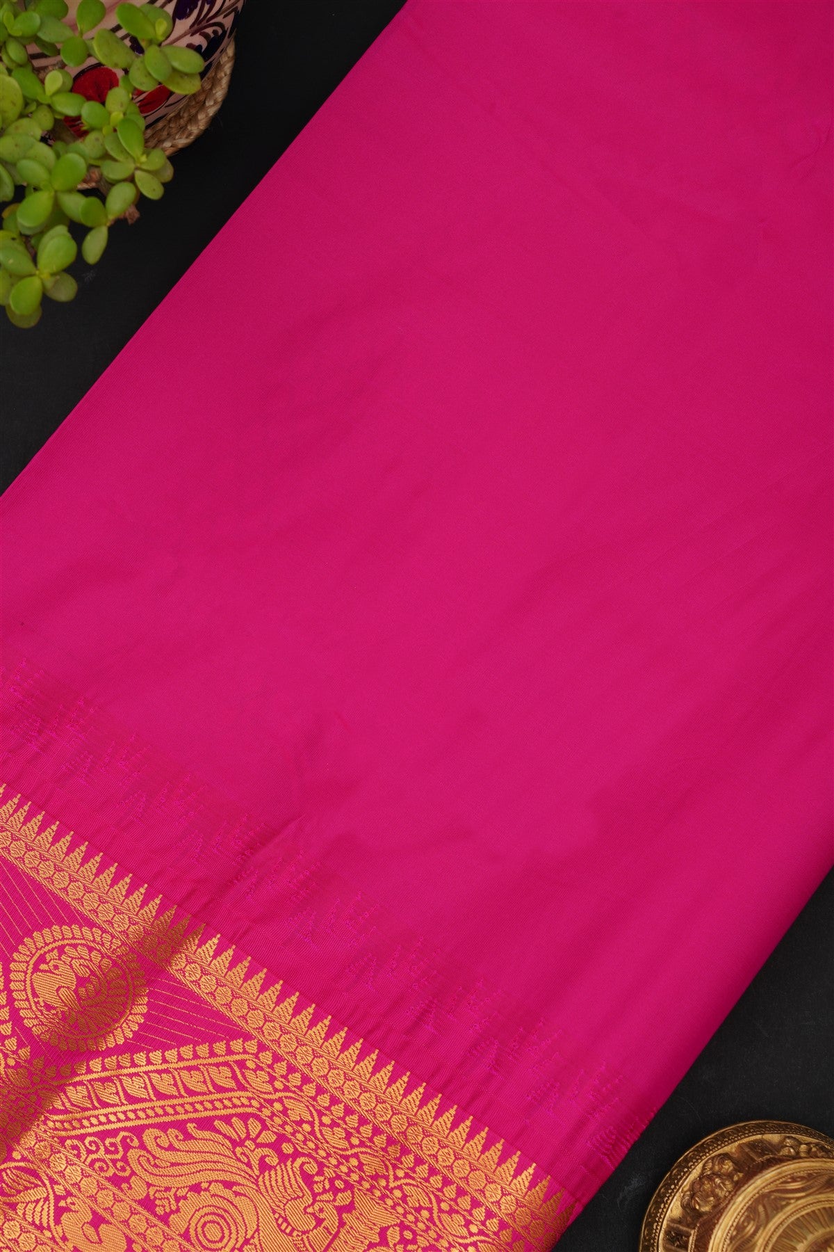 Gadwal Silk Blend Green Saree