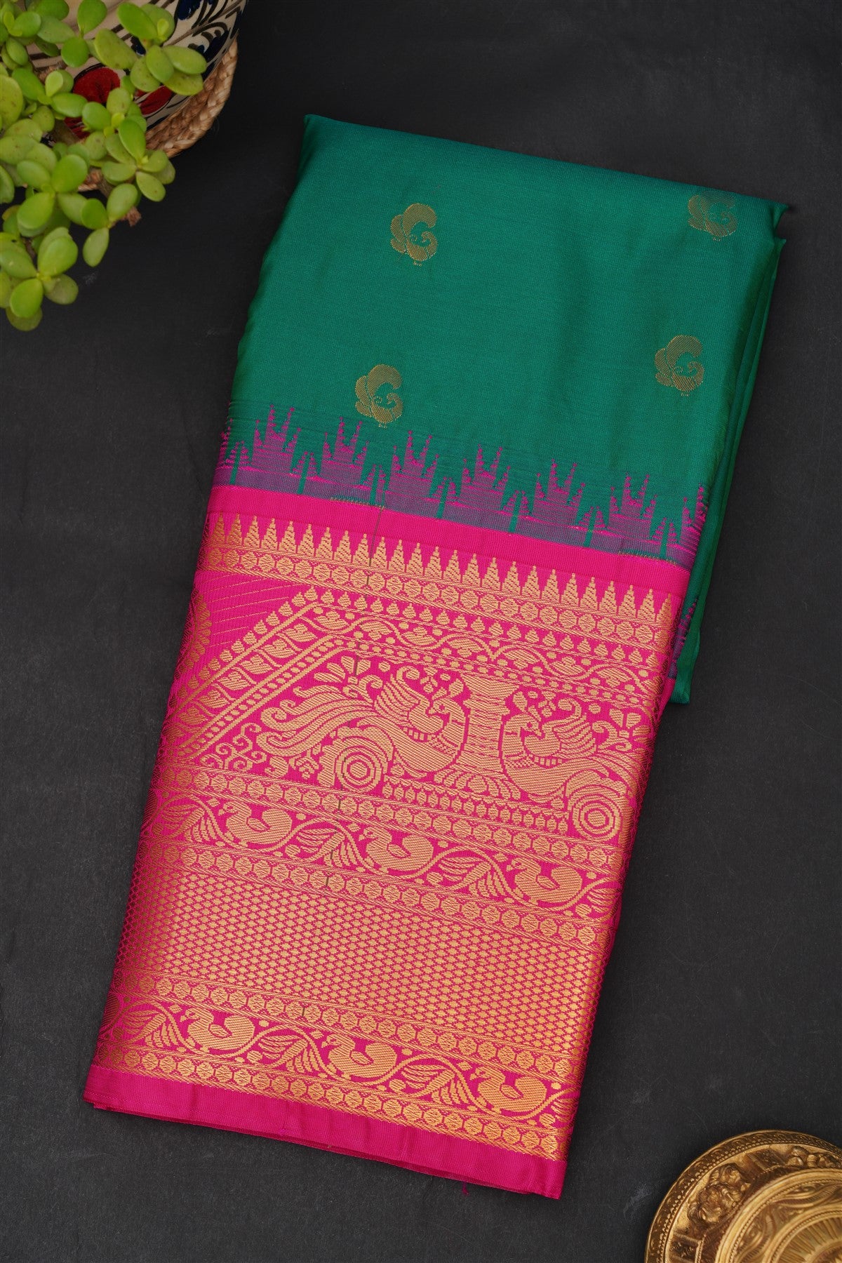 Gadwal Silk Blend Green Saree