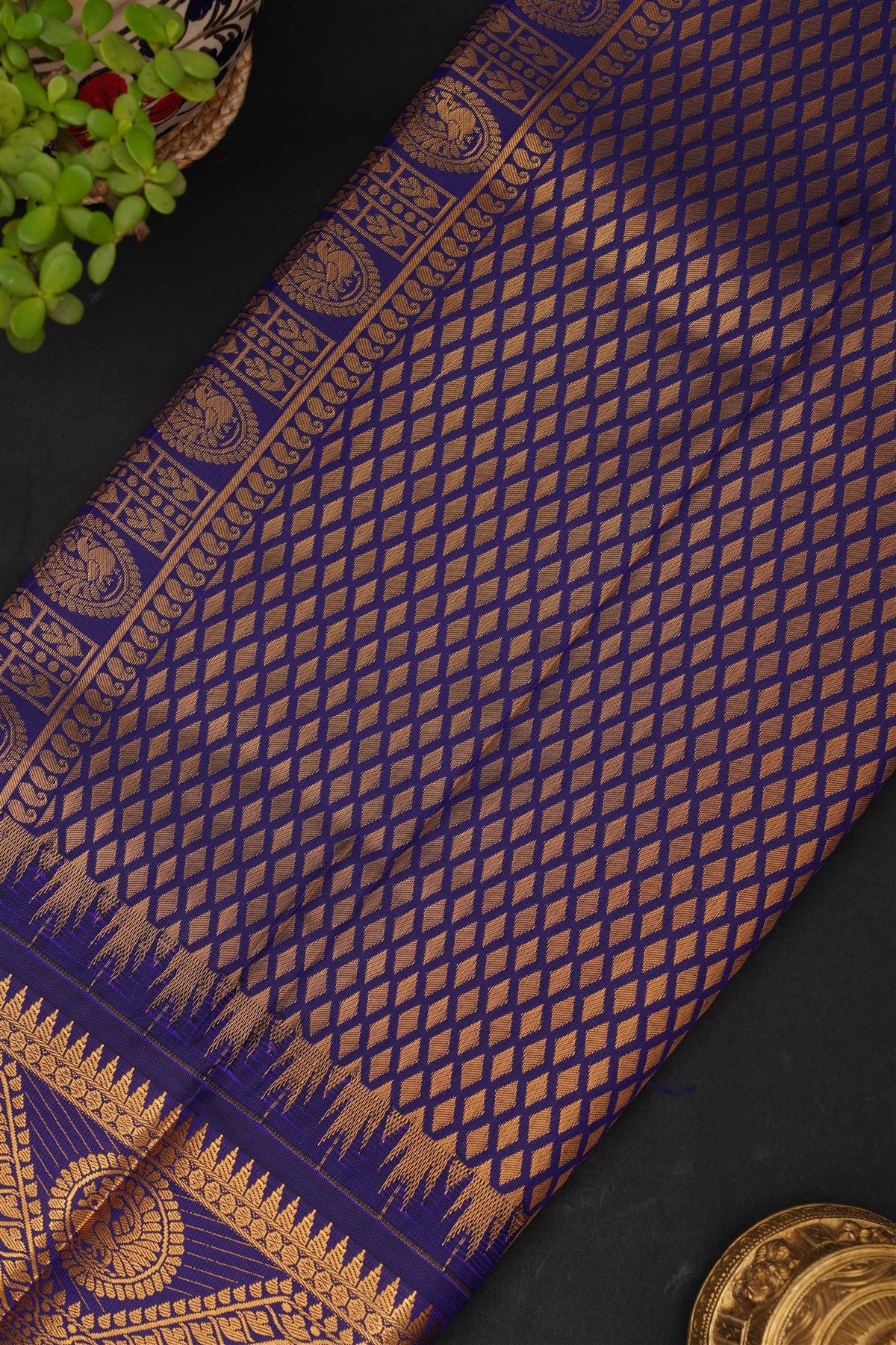 Gadwal Silk Blend Light Green Saree