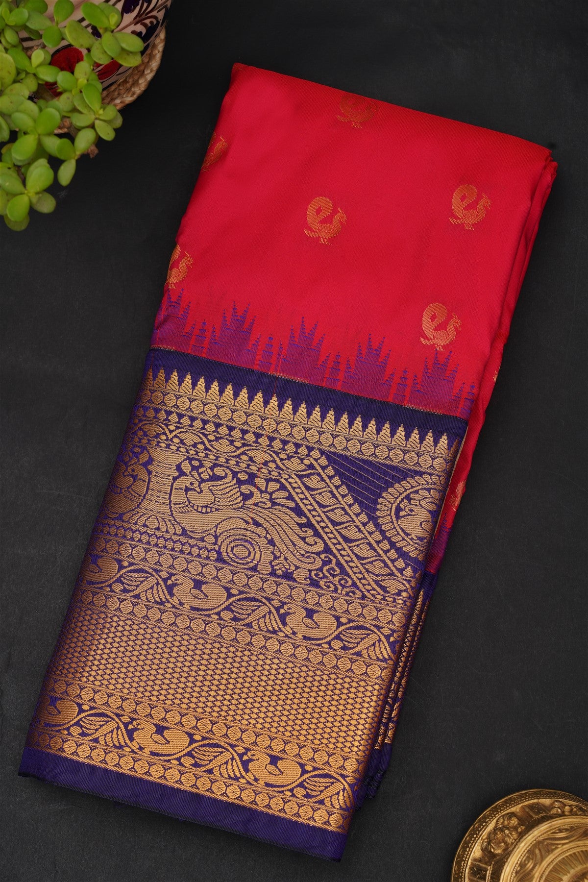 Gadwal Silk Blend Brick Saree