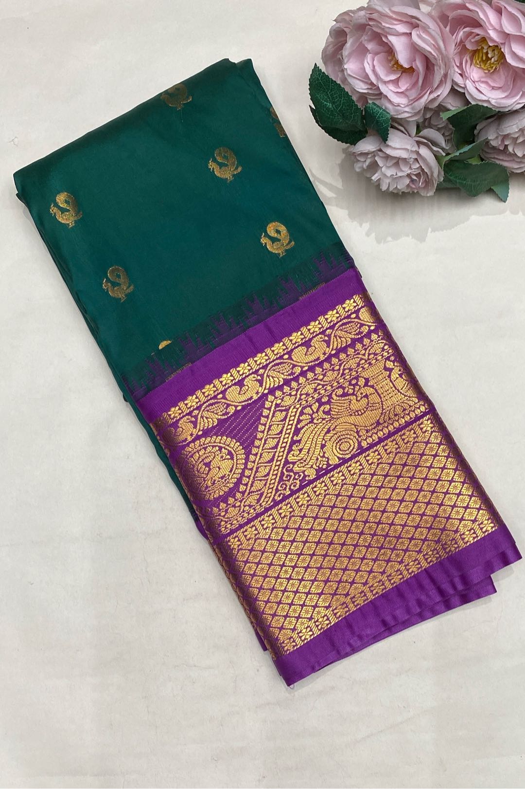 Gadwal Silk Blend Green Saree