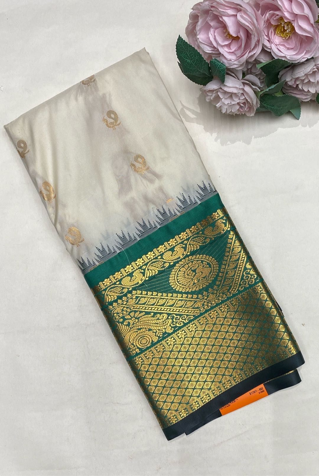 Gadwal Silk Blend Half White Saree