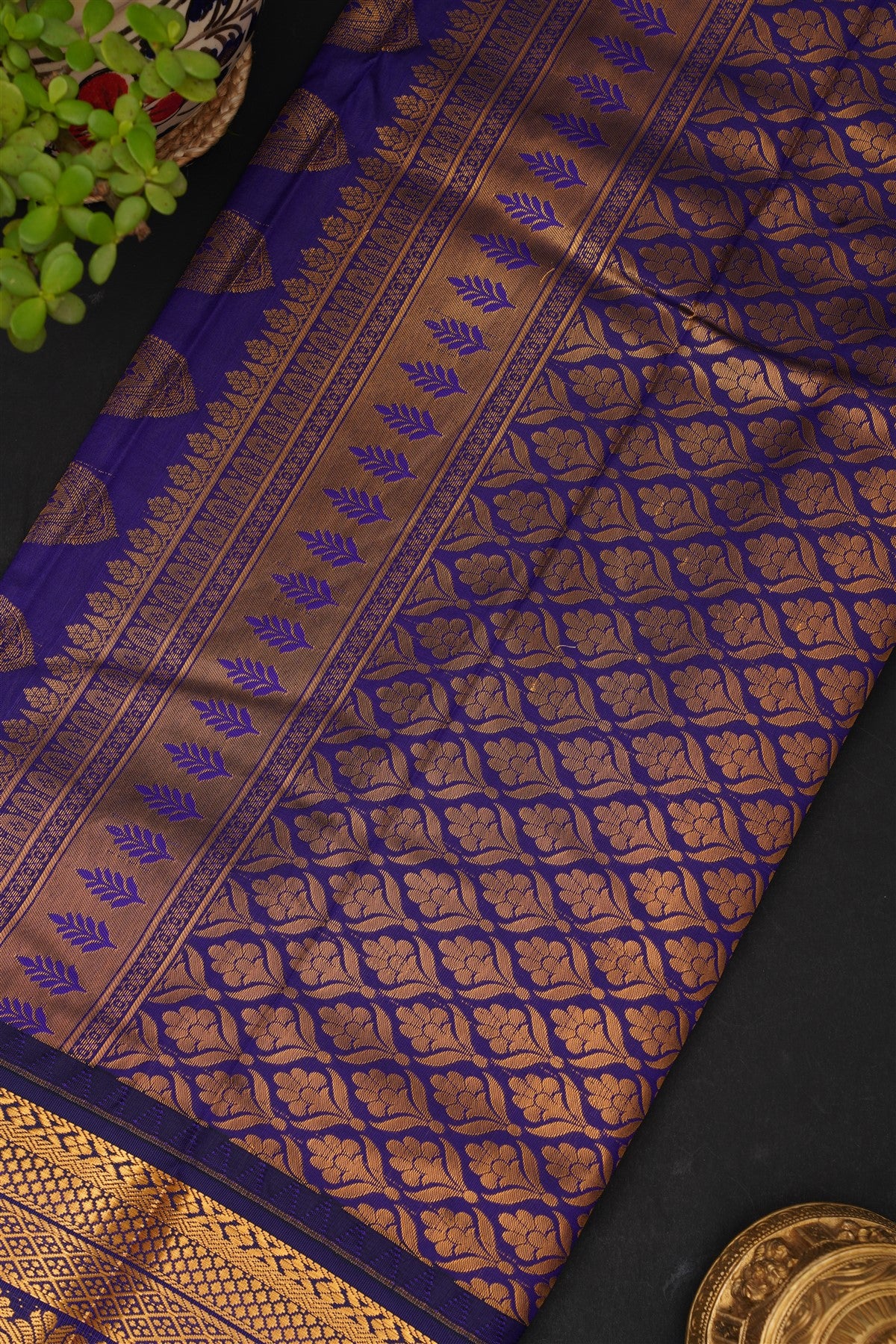 Gadwal Silk Blend Deep Pink Saree