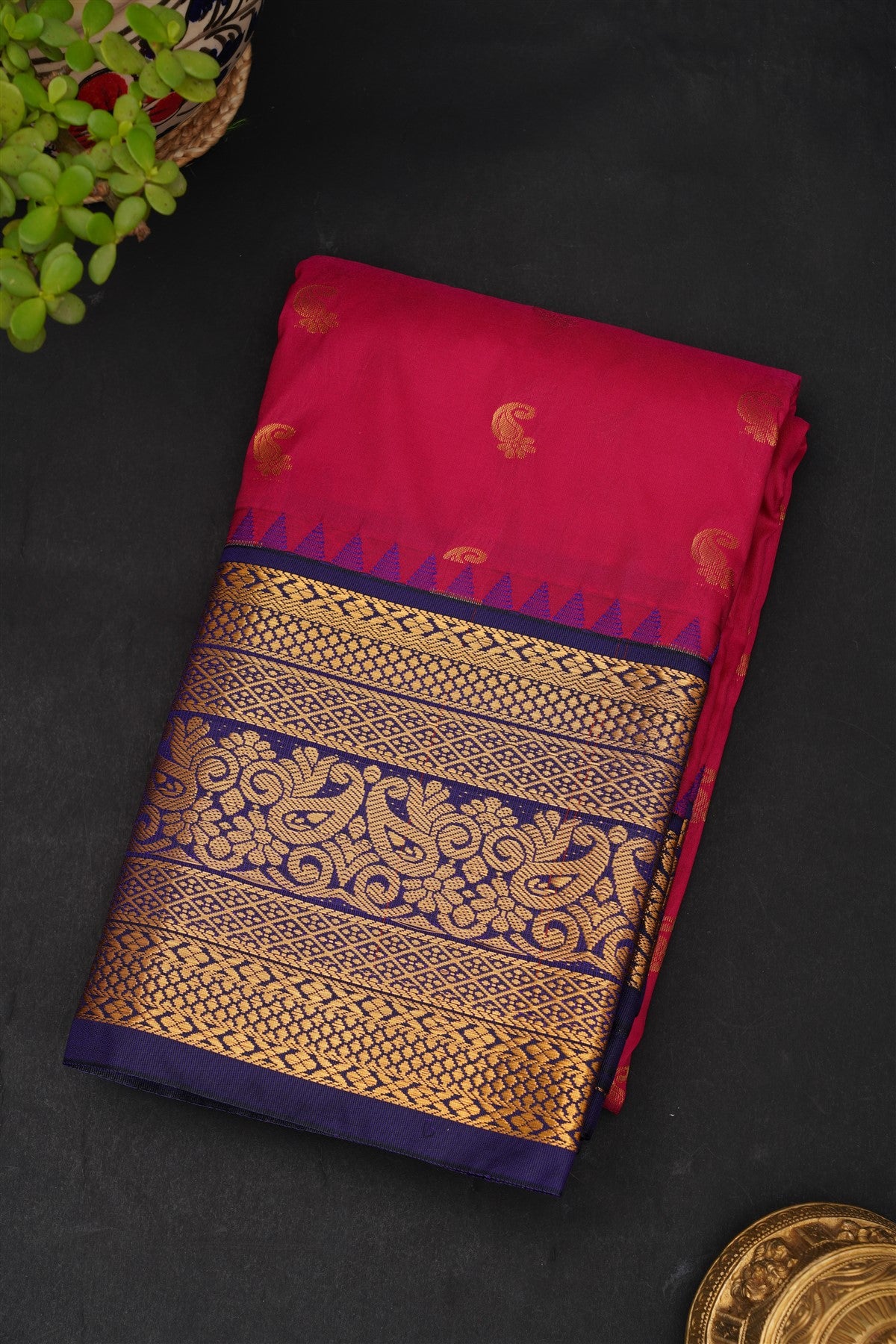 Gadwal Silk Blend Deep Pink Saree