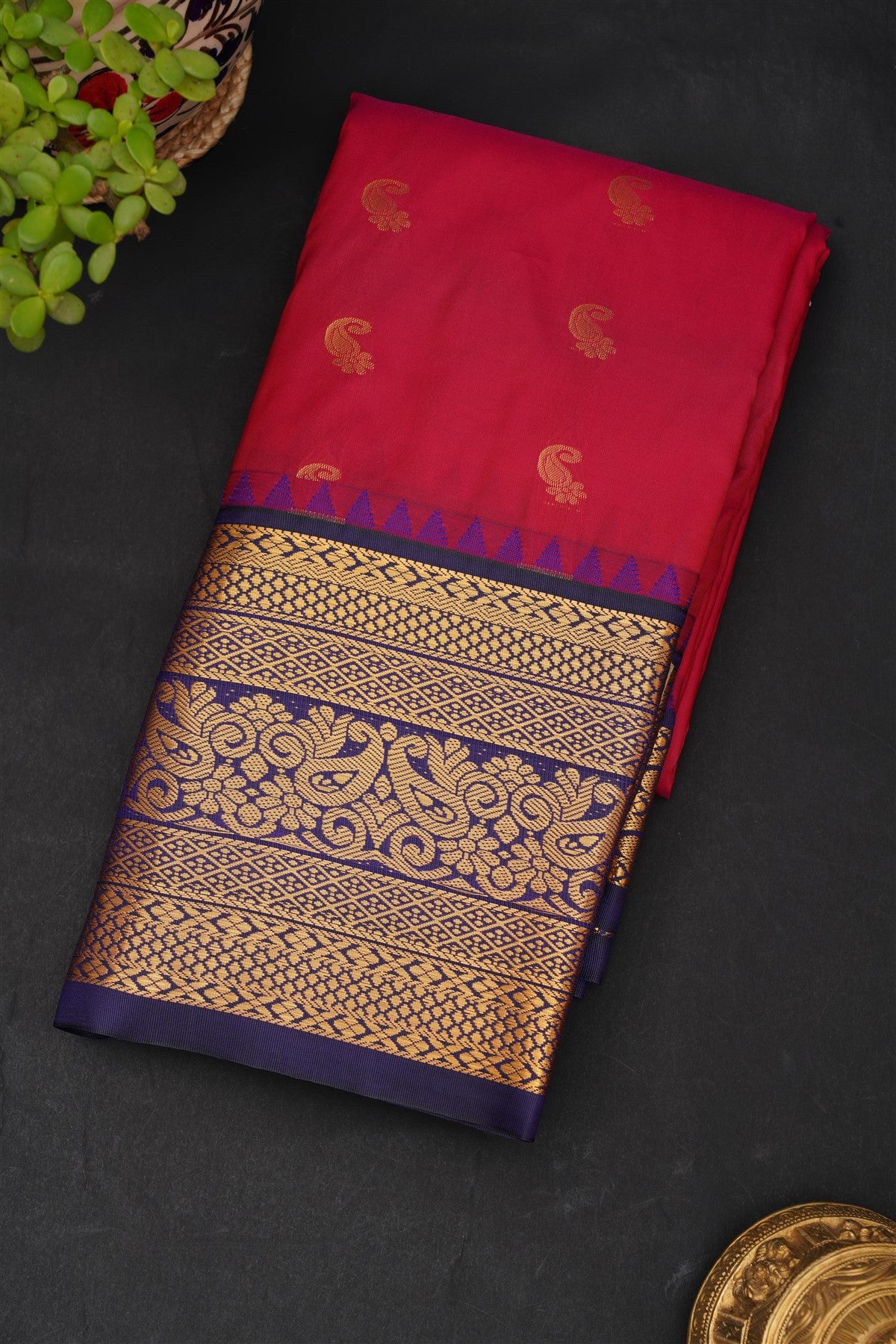 Gadwal Silk Blend Marron Saree