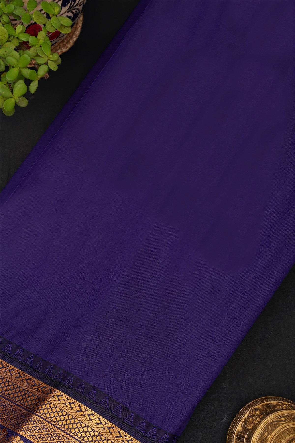 Gadwal Silk Blend Marron Saree
