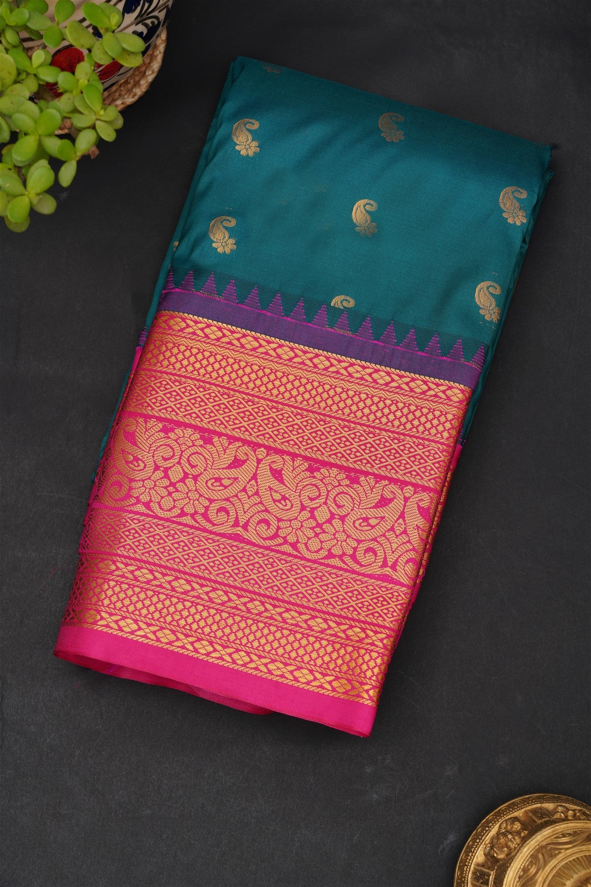 Gadwal Silk Blend Rama Green Saree