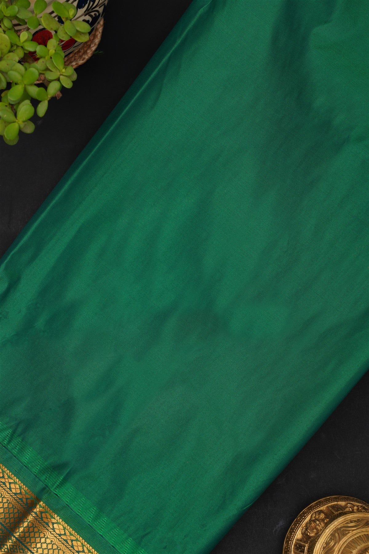 Gadwal Silk Blend Marron Saree