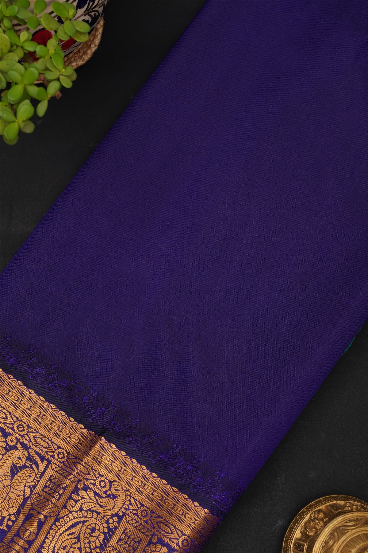 Gadwal Silk Blend Green Saree