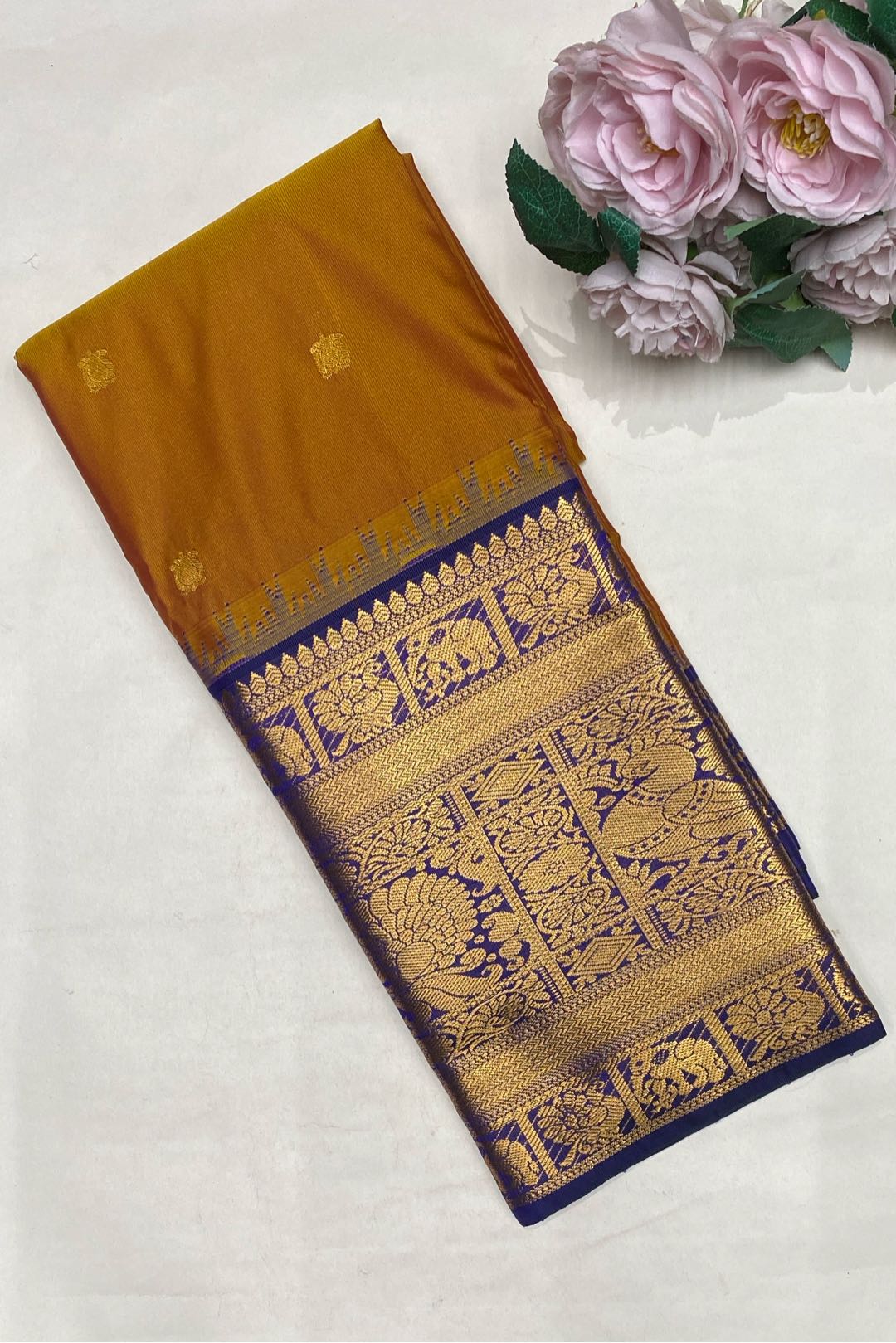 Gadwal Silk Blend Oil Mustard Saree