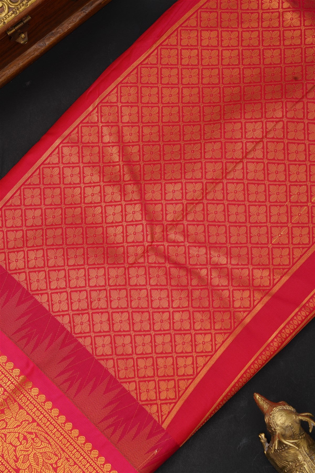 Gadwal Silk Blend Rama Green Saree