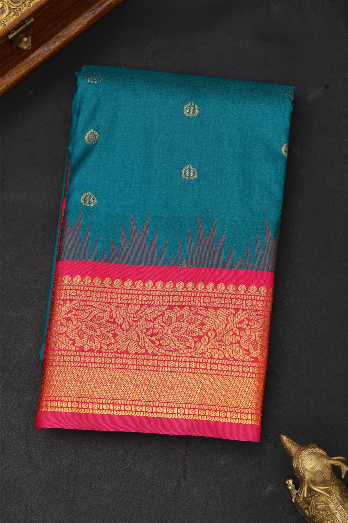 Gadwal Silk Blend Rama Green Saree