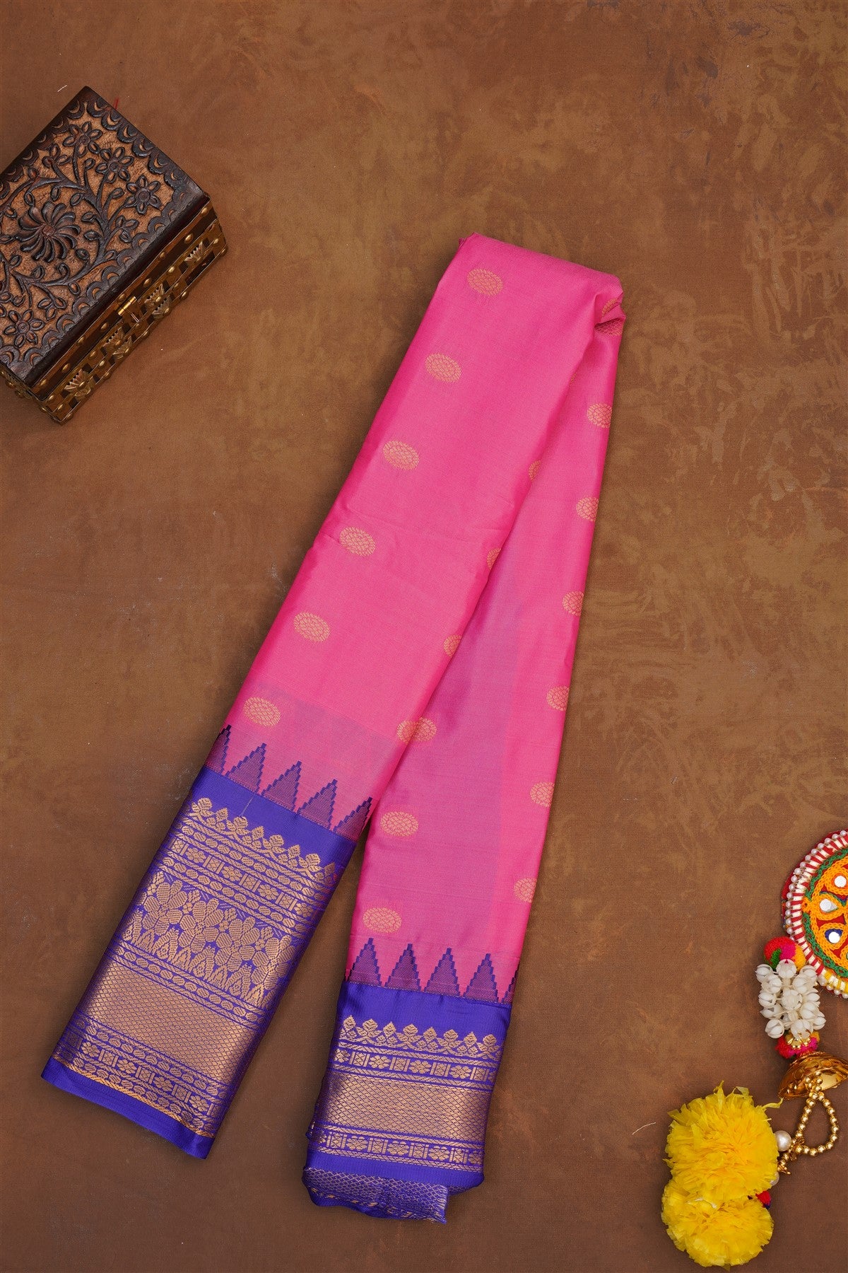 Handloom Semi Gadwal Pink Saree
