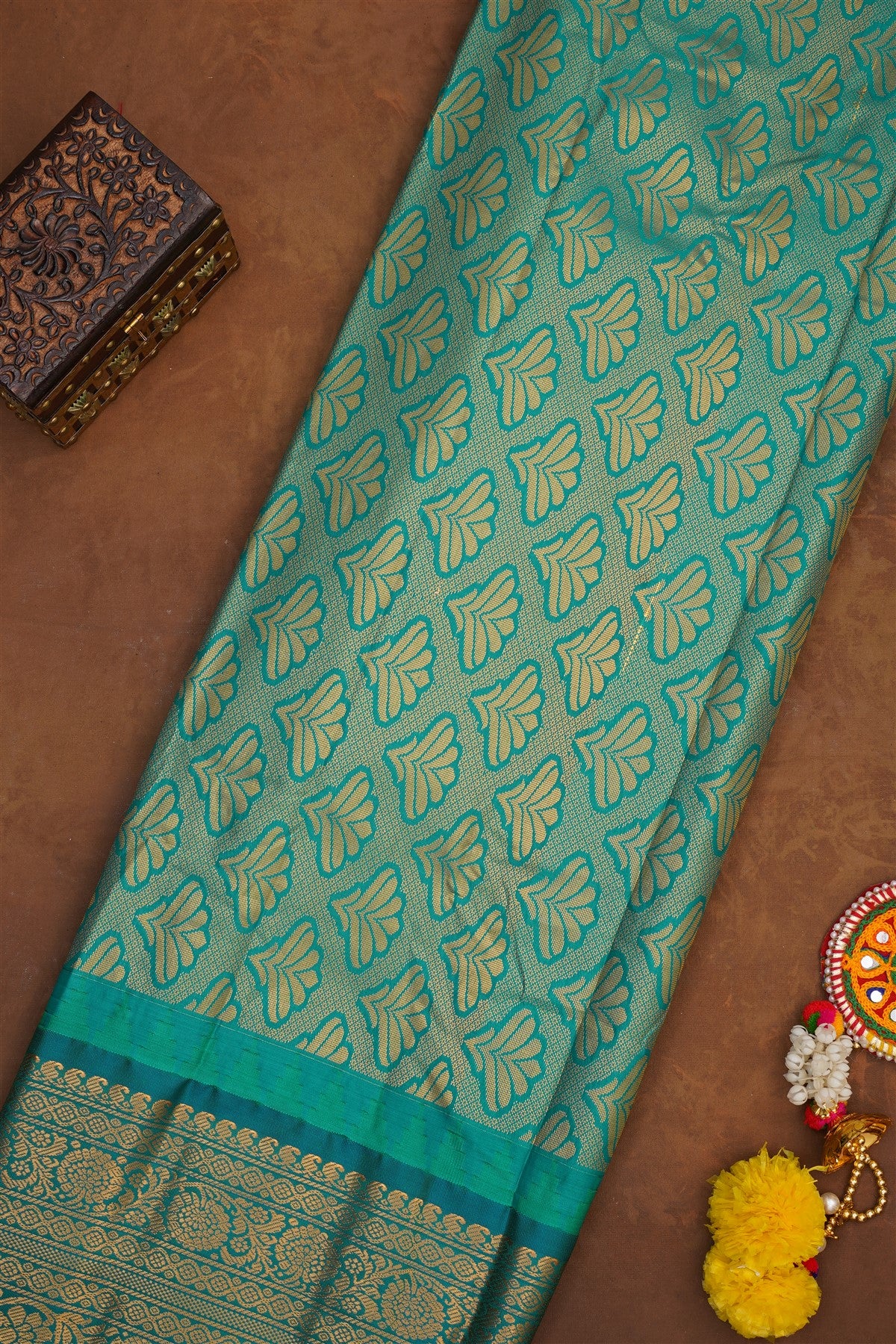 Handloom Semi Gadwal Royal Blue Saree