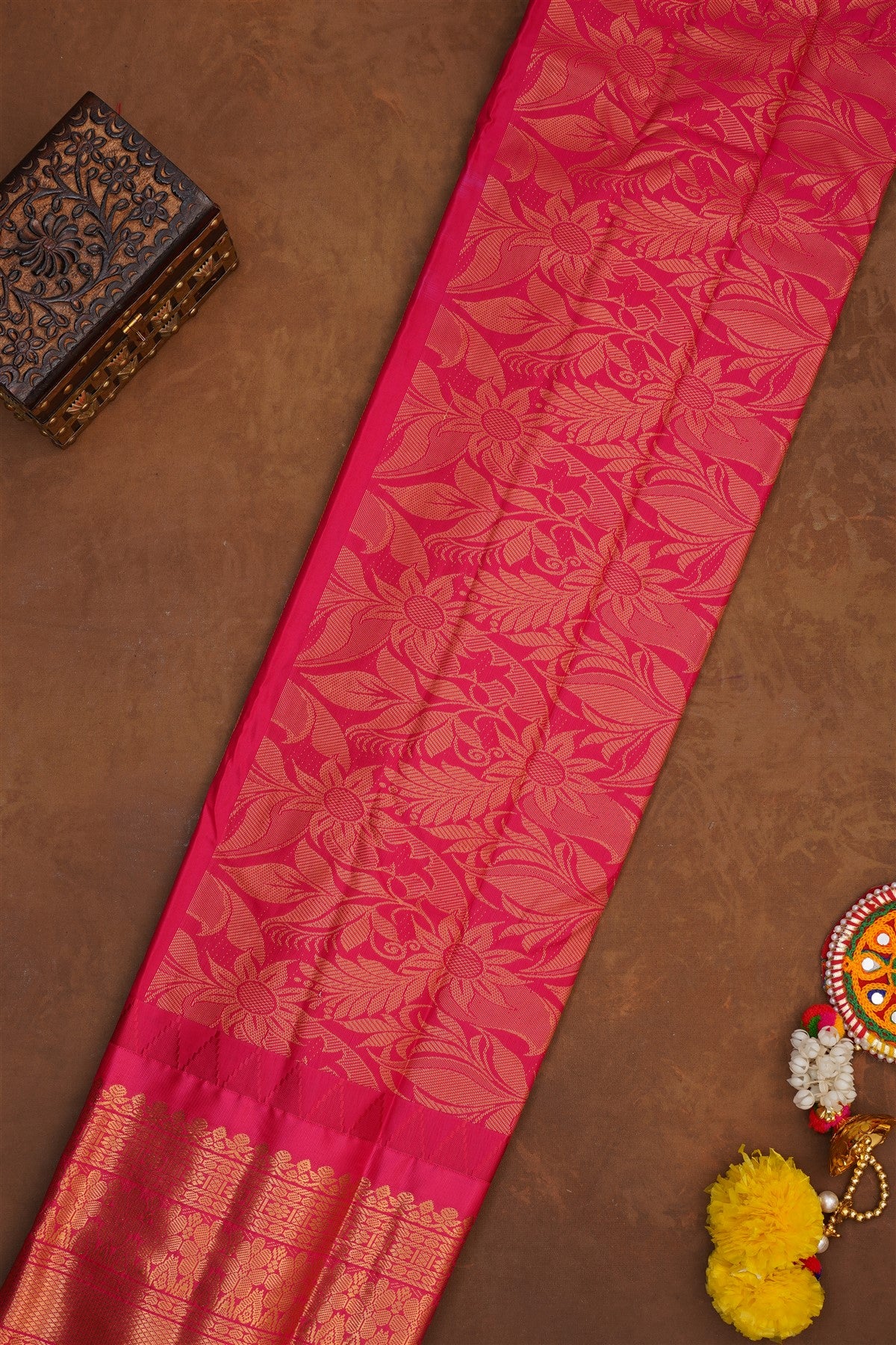 Handloom Semi Gadwal Lavender Saree