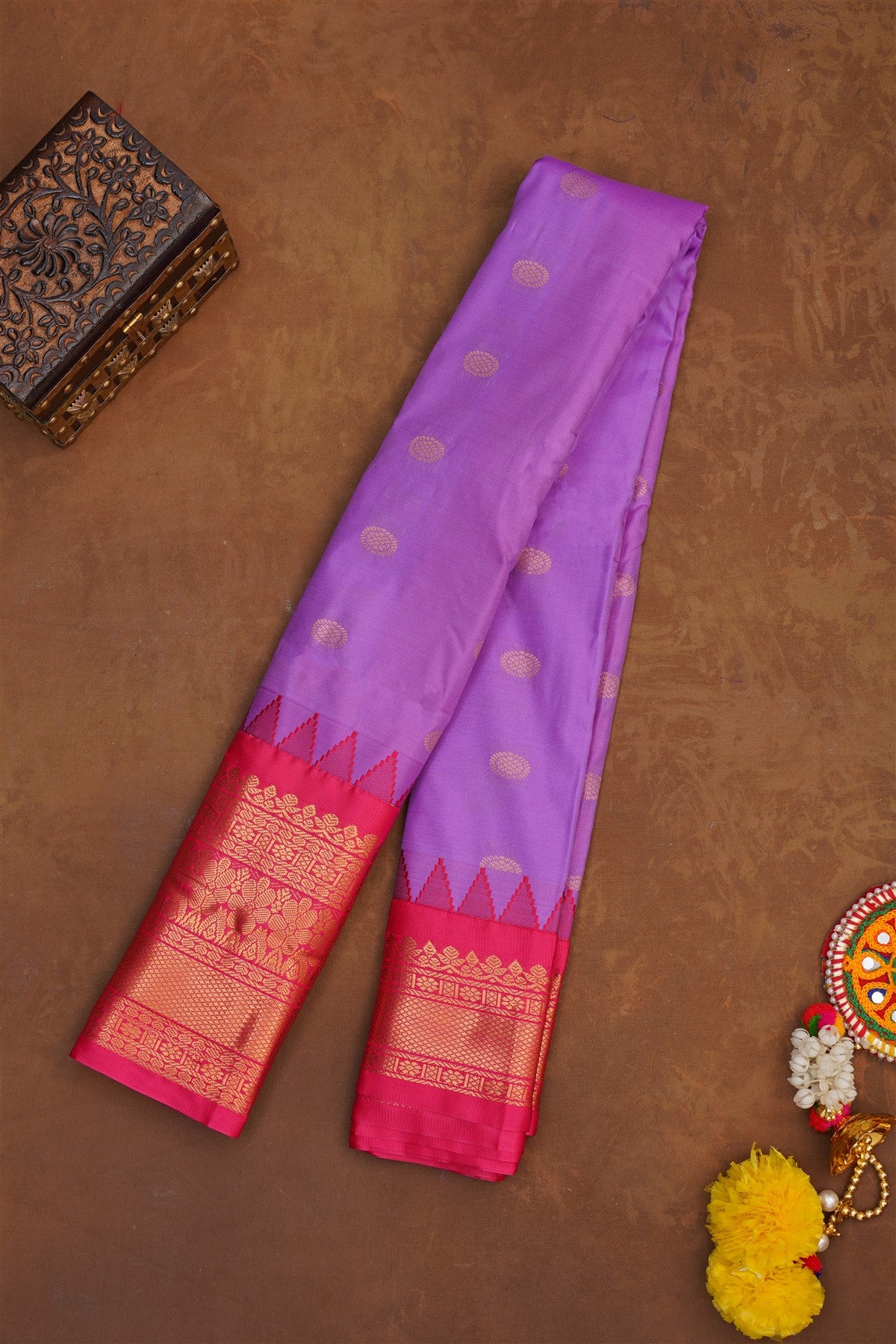 Handloom Semi Gadwal Lavender Saree