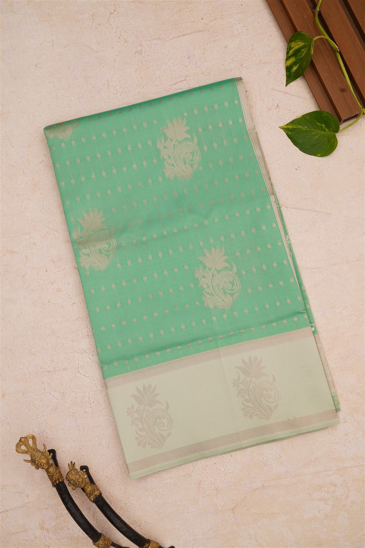 Semi Pattu Silk Blend Light Green Saree