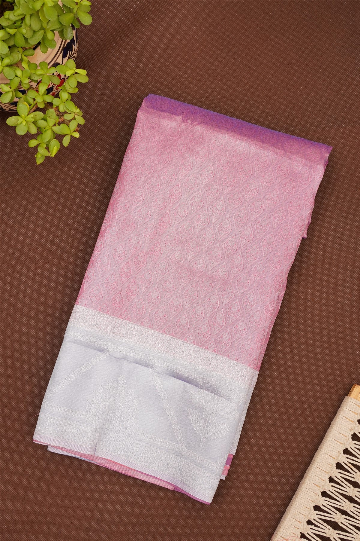 Semi Pattu Silk Blend Silver Saree