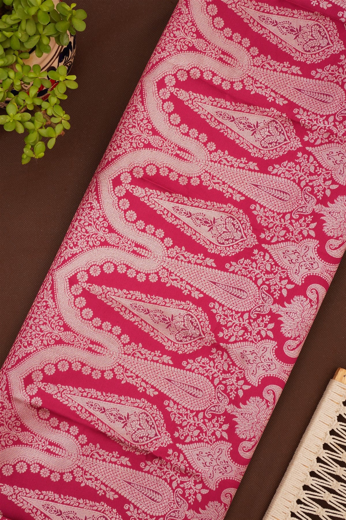 Semi Pattu Silk Blend Magenta Saree